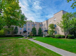 2126 Village Dr APT 9, Louisville, KY