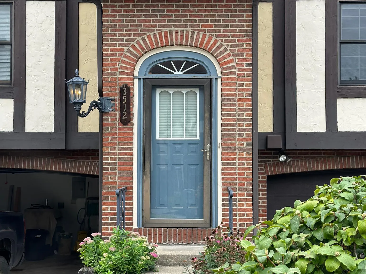 2 bed, 3.5 bath, 2132 sqft, $2,800 — Photo 2