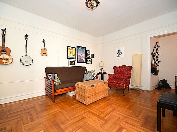 3rd image of 3150 33rd St APT 10B