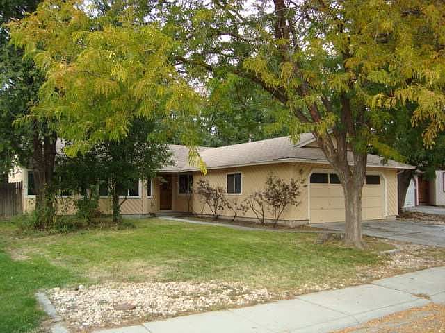1st image of 6898 Belhaven Dr