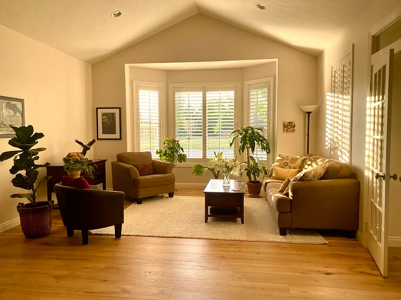 Single level, light filled home in Hailey, ID — Photo 2