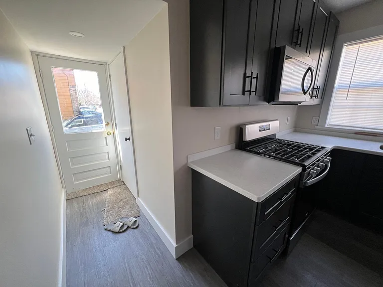 2402 Raspberry St #1 — Photo 15