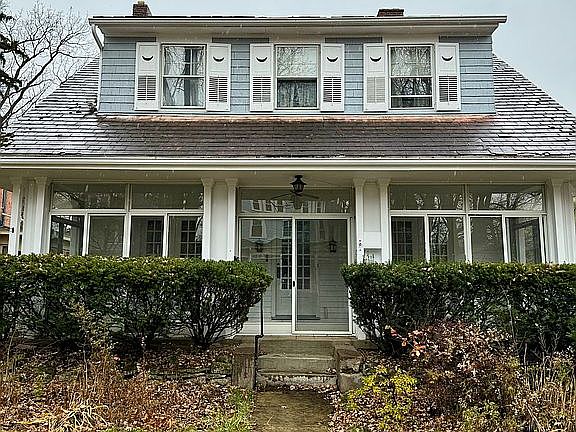 2nd image of 100 N Washington St