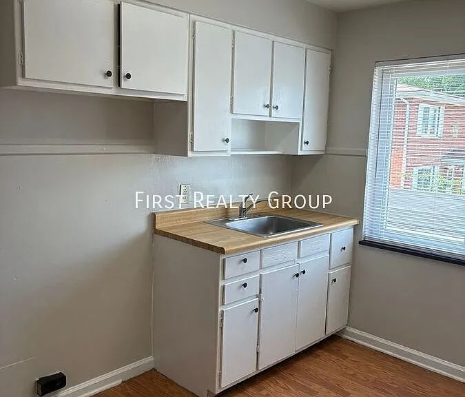 3129 S Smithville Rd #3 — Photo 4