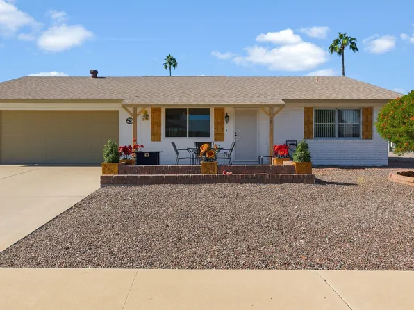 17226 N Lindgren Ave, Sun City, AZ 85373