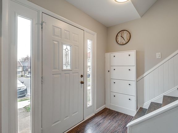 2nd image of 1119 Shannon Pl