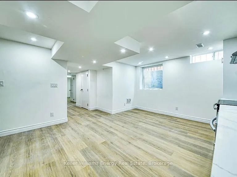 163 William Fair Dr — Photo 6