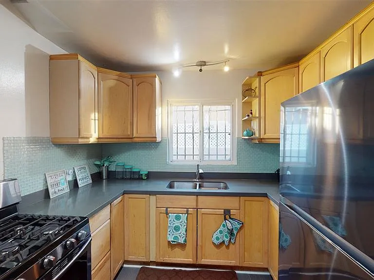 1821 Brookline St #2 — Photo 14