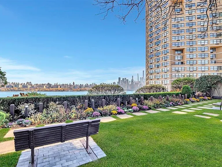 7004 Kennedy Blvd E #38AA — Photo 25