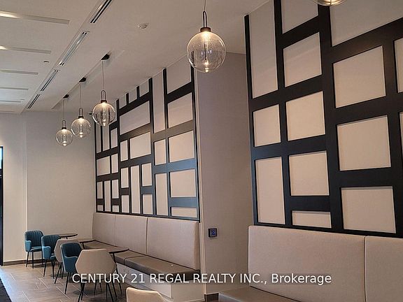 3rd image of 681 Yonge St #411