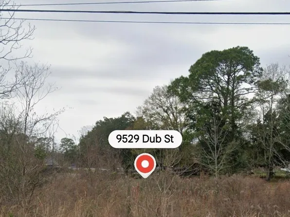 9529 Dub St, Ocean Springs, MS 39565