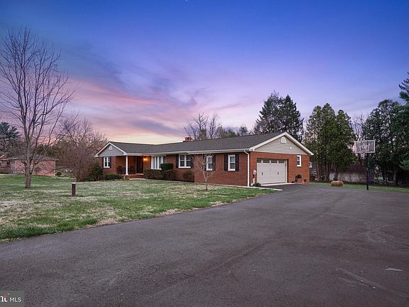 3rd image of 1800 Gayfields Dr