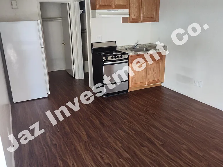 616 N San Marcos Dr #6 — Photo 1