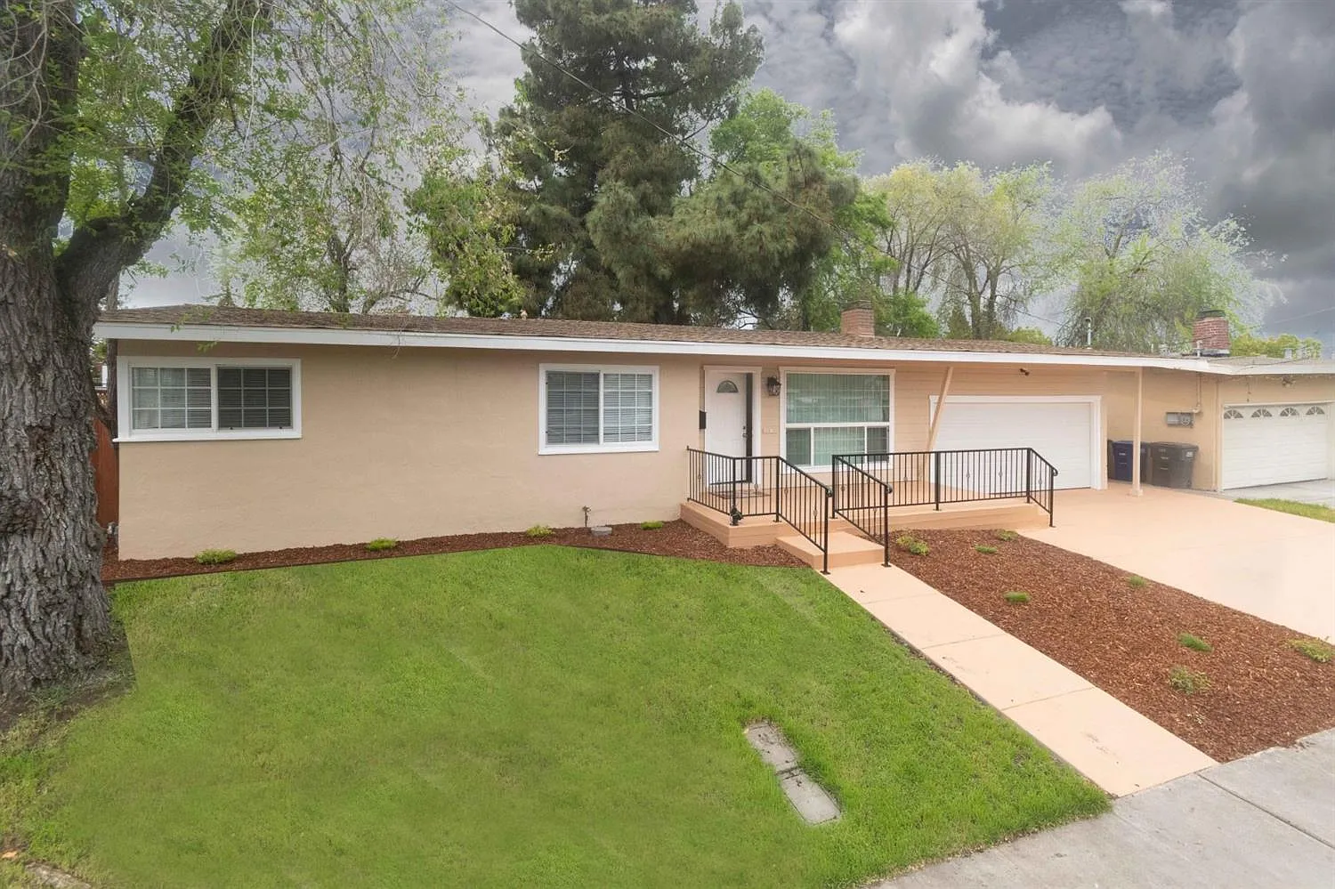 2807 Richard Ave photo 1