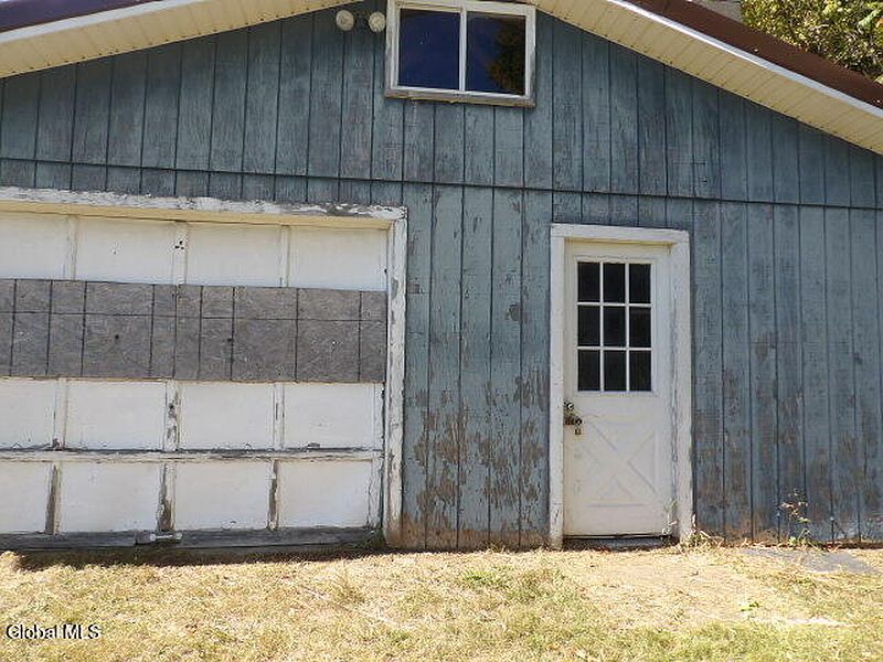 3rd image of 172 Hardscrabble Road