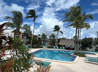 8261 SW 128th St APT 202, Pinecrest, FL 33156