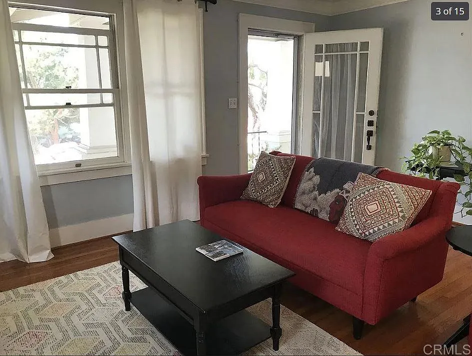 2 bed, 960 sqft, $3,600 — Photo 3