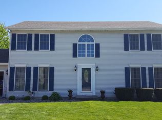 902 Wheatly Dr, South Bend, IN 46614