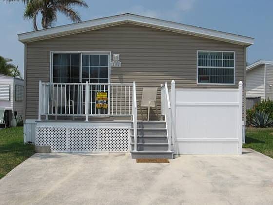 1st image of 2152 Nettles Blvd