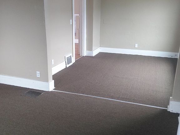 2nd image of 475 Norfolk Ave #2
