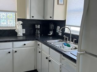 505 129th Ave E APT 3, Madeira Beach, FL 33708