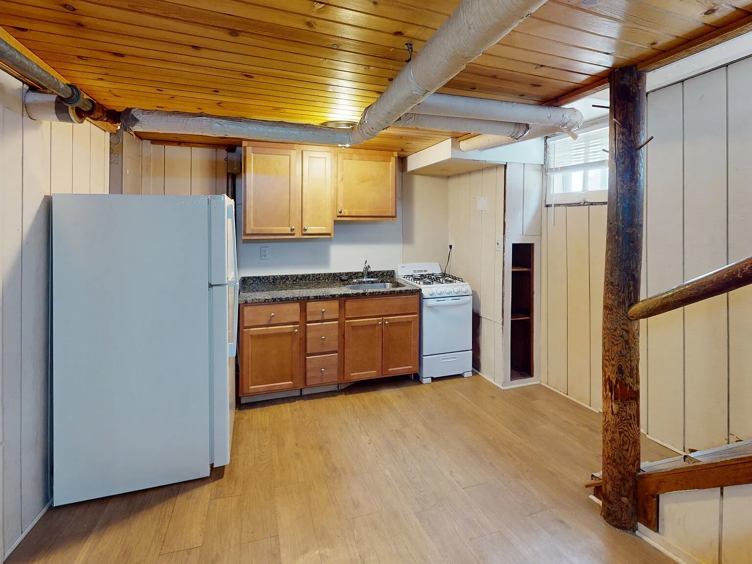 1 bed, 500 sqft, $1,350 — Photo 2