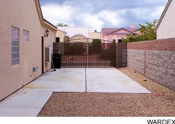 3rd image of 2117 E Sandtrap Ln