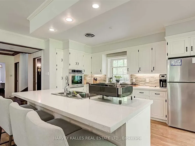 23 Donwoods Dr — Photo 11