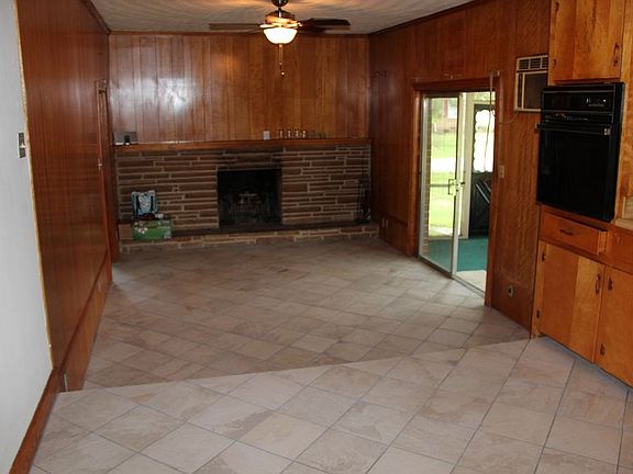 Eat-in Kitchen and Den