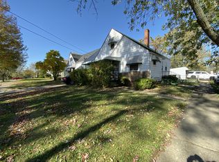 19181 Raymond St, Maple Heights, OH 44137