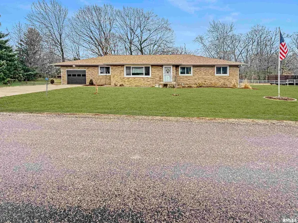 1516 Division St, Metamora, IL 61548