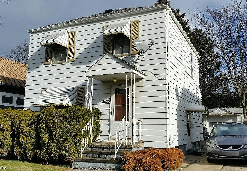 1st image of 3615 W 102nd St