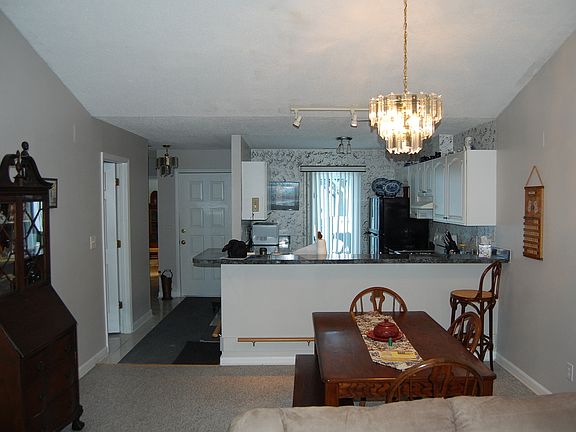 4 Dining-Kitchen_06262014