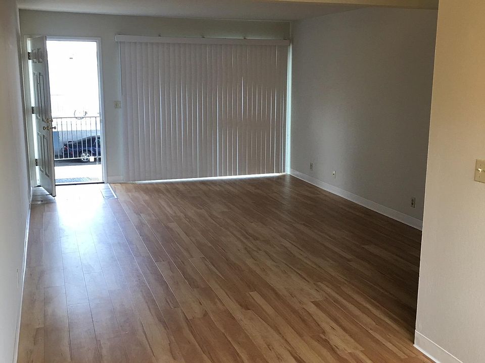 1st image of 2295 Anna Dr APT 9