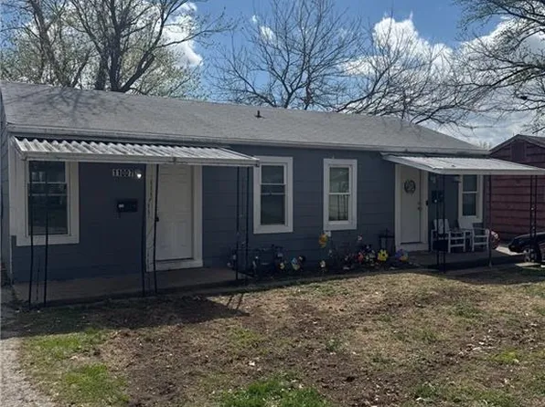 11005 E 19th St S, Independence, MO 64052