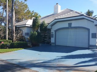 8394 SE Lagoon Dr, Hobe Sound, FL 33455