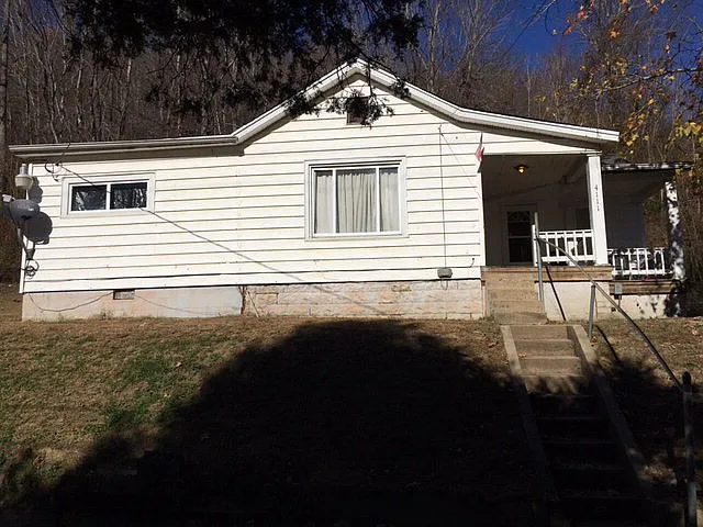 4111 Hill Rd photo 1