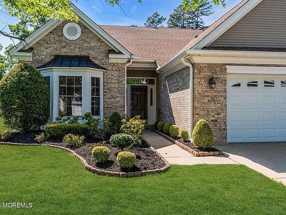 5th image of 20 Hazeltine Lane