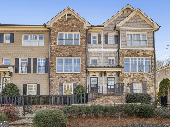 222 Chastain Preserve Ln, Atlanta, GA 30342