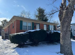 1992 Fair Oaks Dr, Lexington, KY 40504
