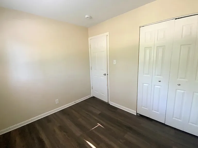 160 Bedford Rd — Photo 1