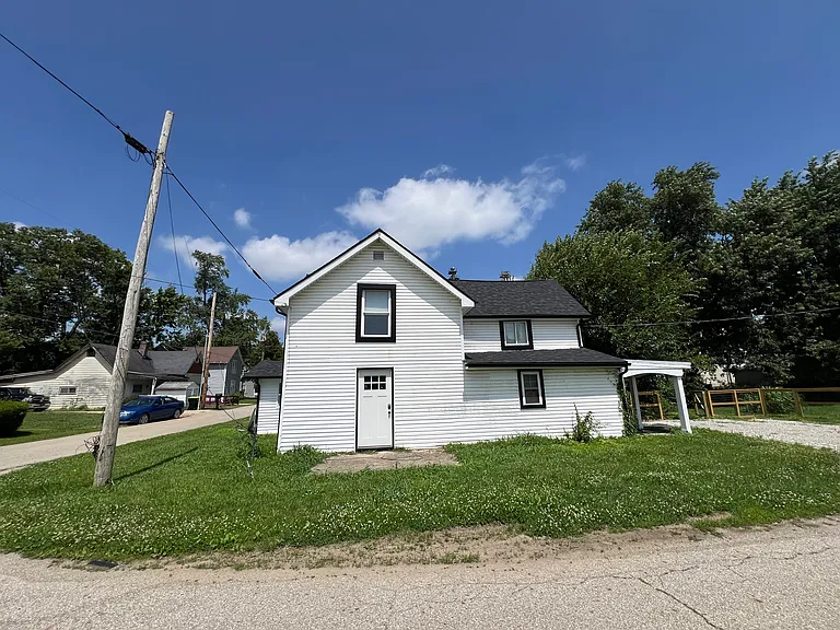 11932 Greenbrier St — Photo 1