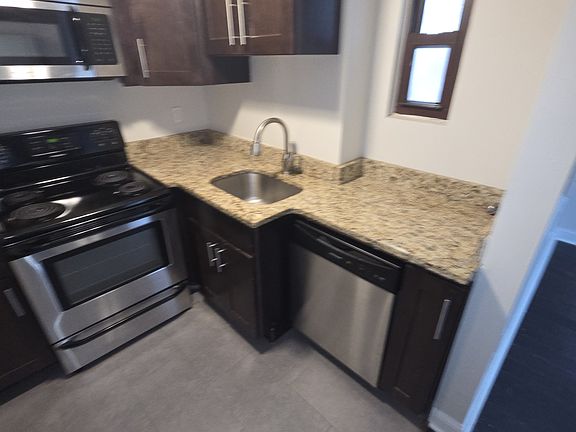 3rd image of 242 5th St #4