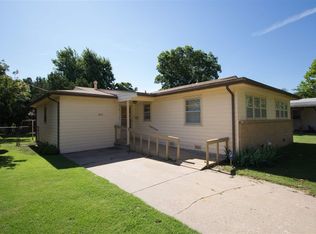 2822 S Santa Fe St, Wichita, KS 67216