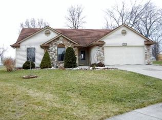 1403 Chestnut Ct, Auburn, IN