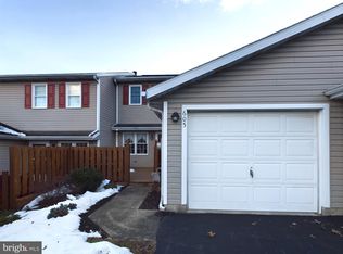 605 Bentwood Ln, York, PA 17408