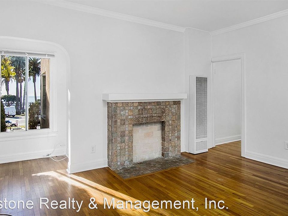 1st image of 933 Ocean Ave #10