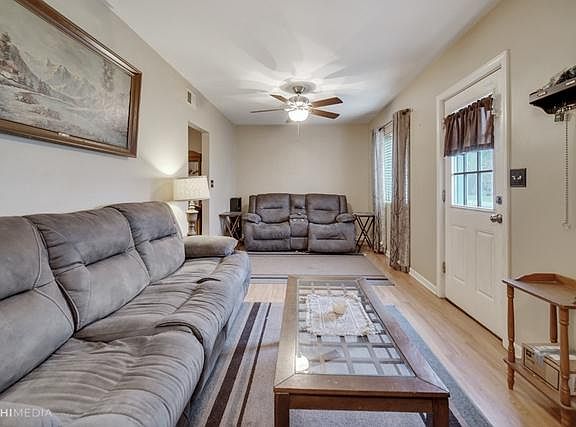 5th image of 37336 N Cremona Ave