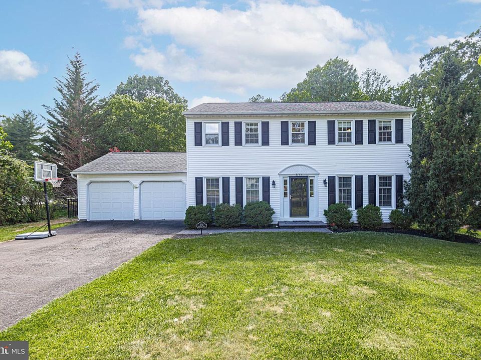 1st image of 3715 Windridge Dr