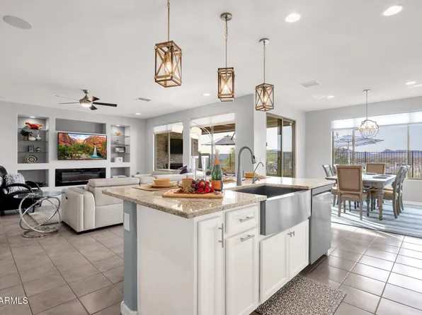 44610 N SONORAN ARROYO Lane, New River, AZ 85087